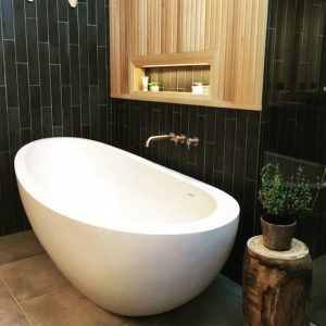 Autumn Stone Bathtub