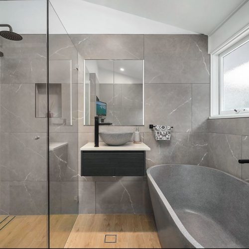 Olive_Freestanding_Bath_1