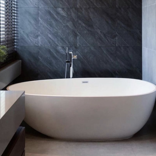 Olivia mineral stone bathtub