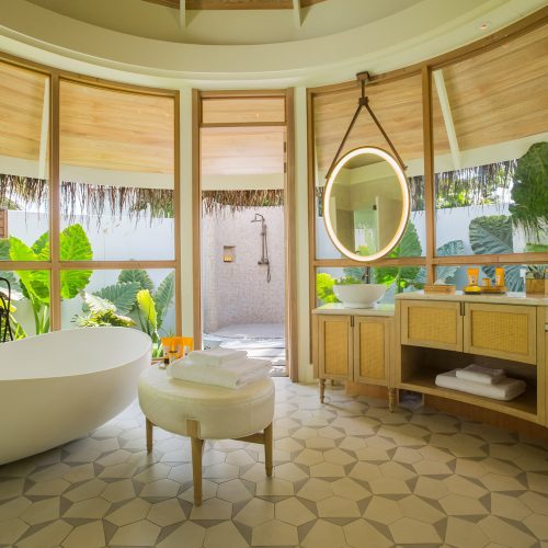 Onda Freestanding Bath