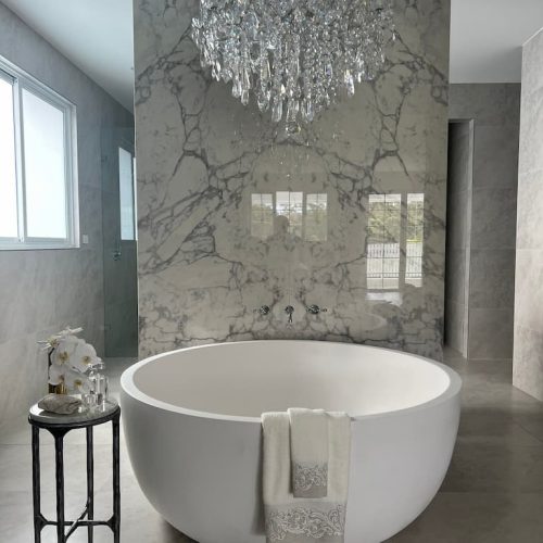 Romeo natural stone bathtub