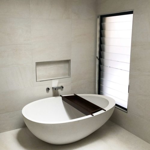 Whitney_Freestanding_Bath_3
