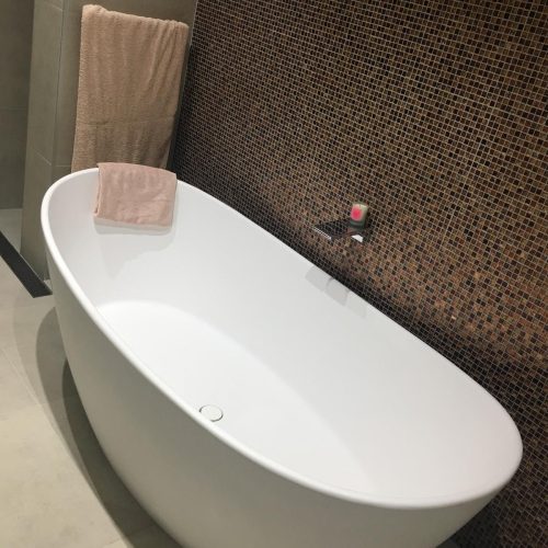 maria teraso stone bathtub