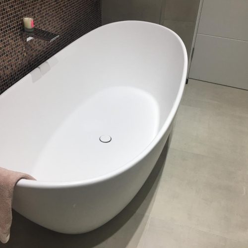 maria teraso stone bathtub